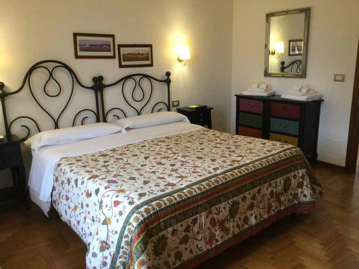 Agriturismo La Sede Di Carlo Saturnia Luaran gambar
